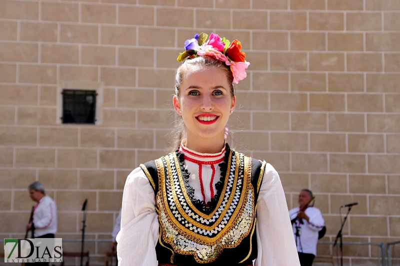 Acogida institucional a los países del Festival Folclórico