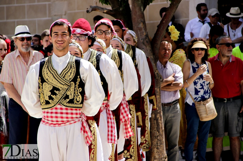 Acogida institucional a los países del Festival Folclórico