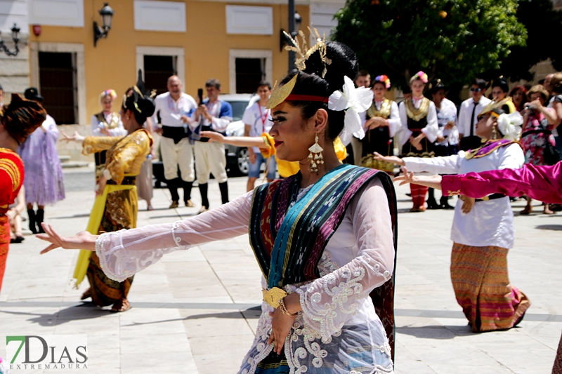 Acogida institucional a los países del Festival Folclórico