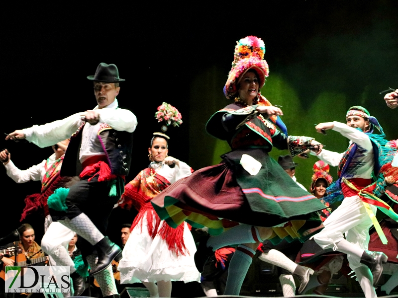 Imágenes de la segunda noche del Festival Folclórico de Extremadura