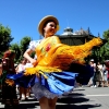 Los grupos de Folclore invitan a los ciudadanos a bailar con ellos en San Francisco