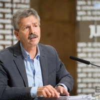 Navarro, expectante con los proyectos de renovables para la región