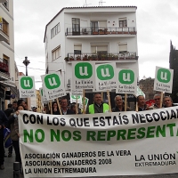 Los ganaderos extremeños convocan manifestaciones en Mérida y Madrid