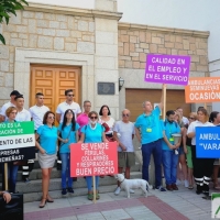 Más de 120 ambulancias salen a la calle para denunciar incumplimientos de Vara