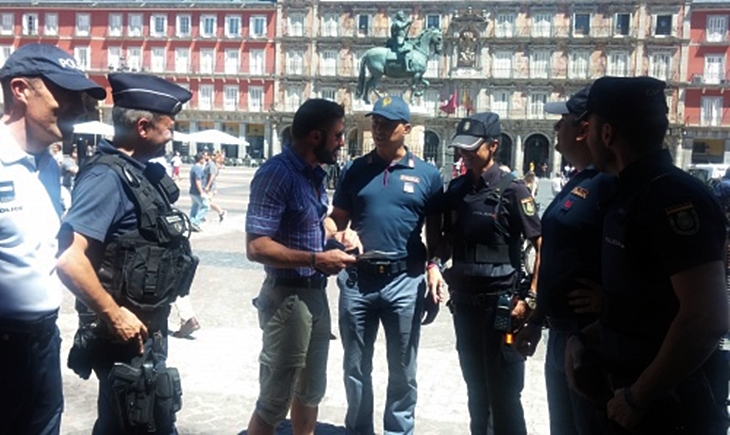 Policías franceses, italianos y españoles patrullan juntos en España