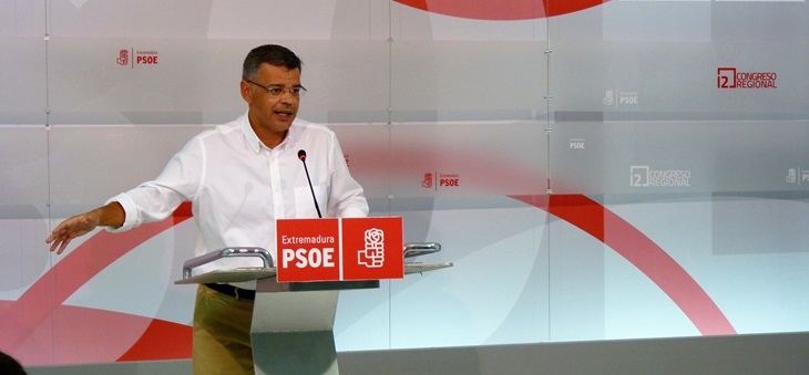 PSOE: “Rajoy está haciendo bueno a Aznar&quot;