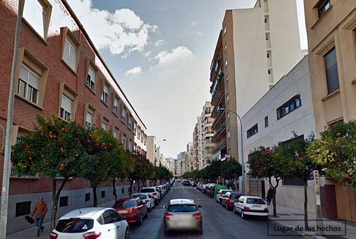 Sorprendidos mientras forzaban la puerta de un establecimiento