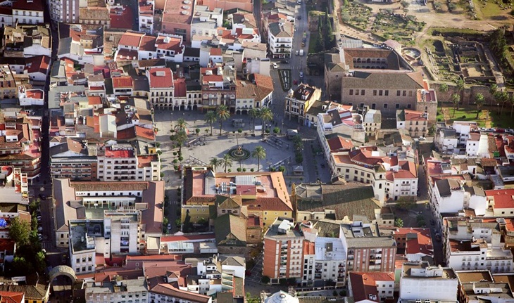 Mérida aprueba la modificación de tres impuestos y una tasa urbanística