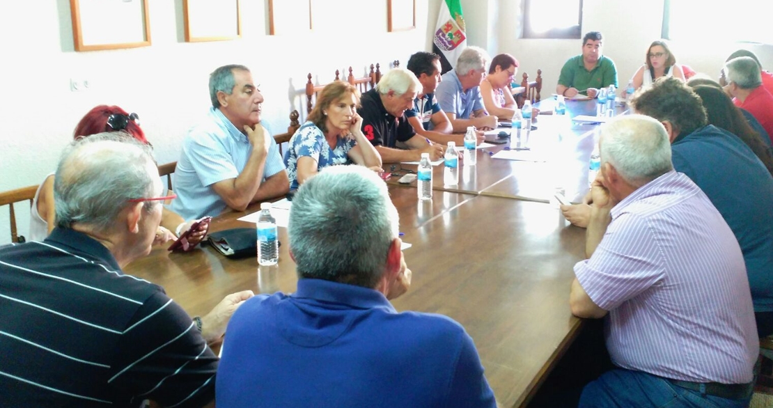 Reunión en La Vera para tratar cuestiones de naturaleza urbanística