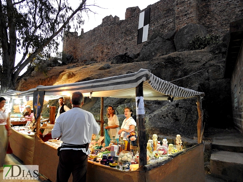 Las actividades no han cesado durante el fin de semana en El Festival Medieval de Alburquerque