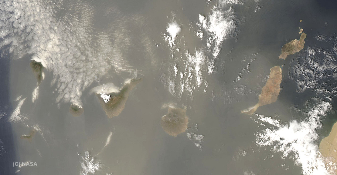 Así se ve la espectacular entrada de polvo sahariano que afecta Canarias estos días Así se ve la espectacular entrada de polvo sahariano que afecta Canarias estos días