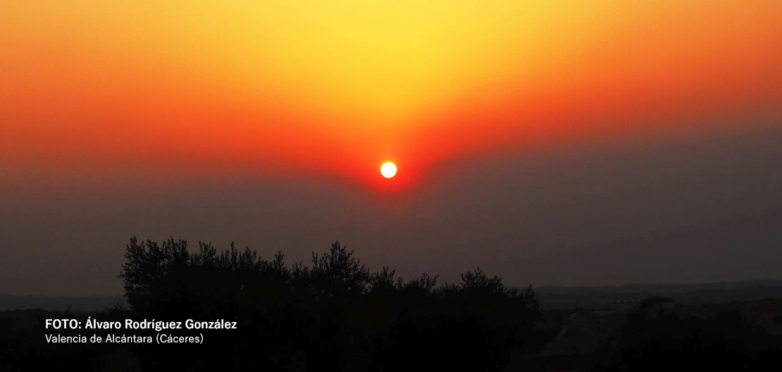 El humo de los incendios de Portugal vuelve a afectar Extremadura estos días