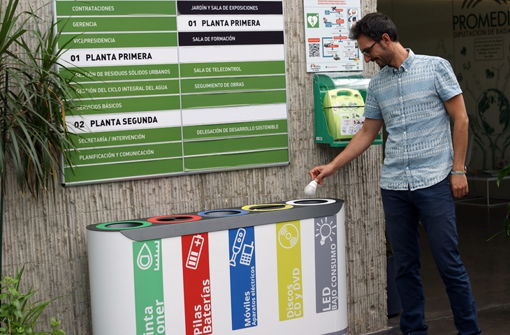 La Diputación habilita tres puntos limpios para residuos en sus instalaciones