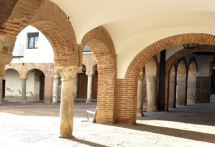 La plaza chica de Zafra será espacio para el humor durante agosto