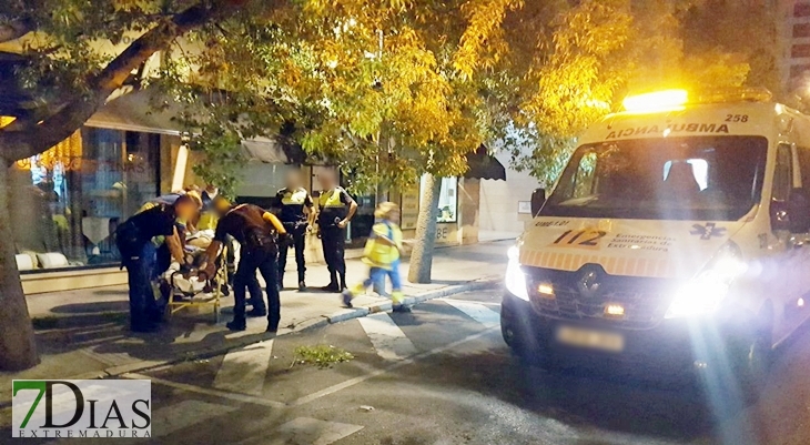 La Policía Nacional impide que un hombre se quite la vida en plena calle