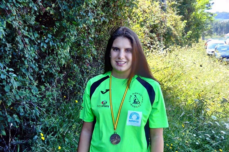 Elena Ayuso, campeona en la Copa de España de Maratón Piragua