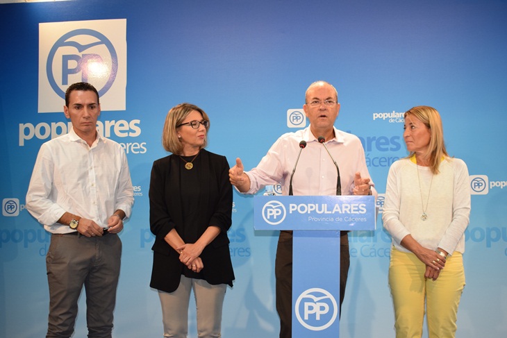 Monago vuelve a reclamar un Hospital “digno” para Cáceres