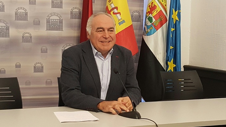 Acedo: "En Mérida no hacen falta campañas contra agresiones sexistas"