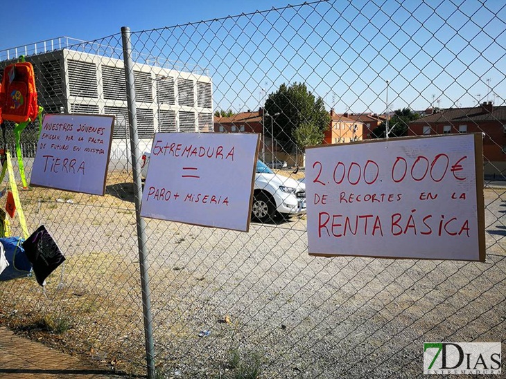 Campamento Dignidad planta cara a la educación concertada