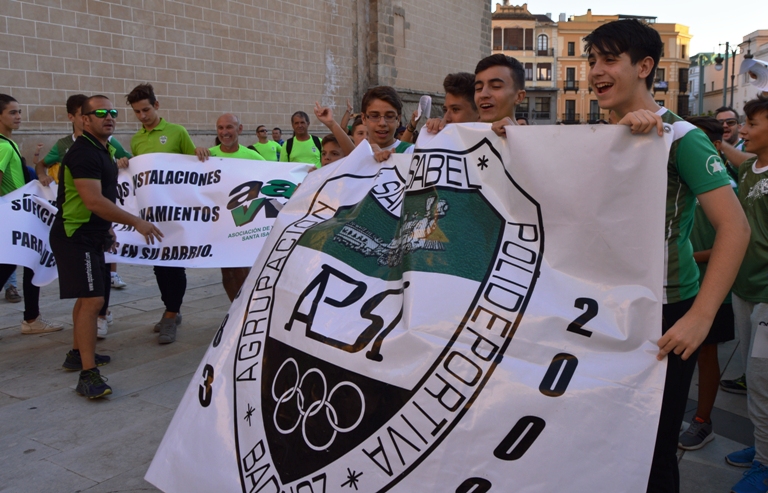 Todas las imágenes de la manifestación de la AD Santa Isabel