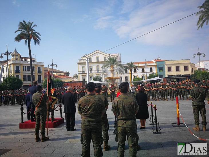 El Grupo de Artillería recoge un nuevo guion de mando en Mérida