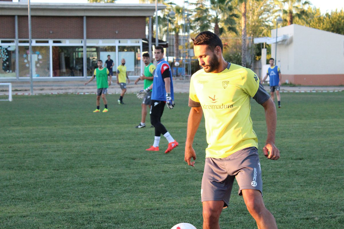 El Villanovense a asaltar Cartagonova