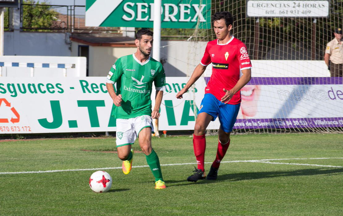 El Villanovense suma un punto que sabe a poco