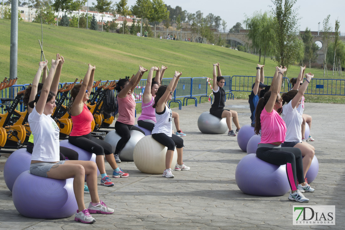 Los pacenses se pone en forma en el parque del Guadiana