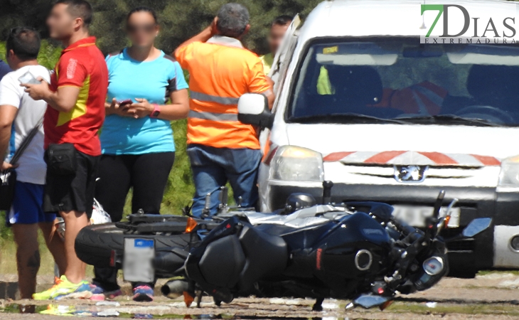 Un joven herido en un accidente en Valdebótoa (Badajoz)