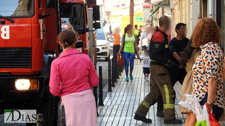 Incendio en una vivienda de la calle Santo Domingo (Badajoz)