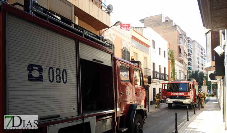 Incendio en una vivienda de la calle Santo Domingo (Badajoz)