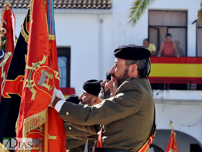 Vara asiste a la Jura de Bandera celebrada en Herrera del Duque