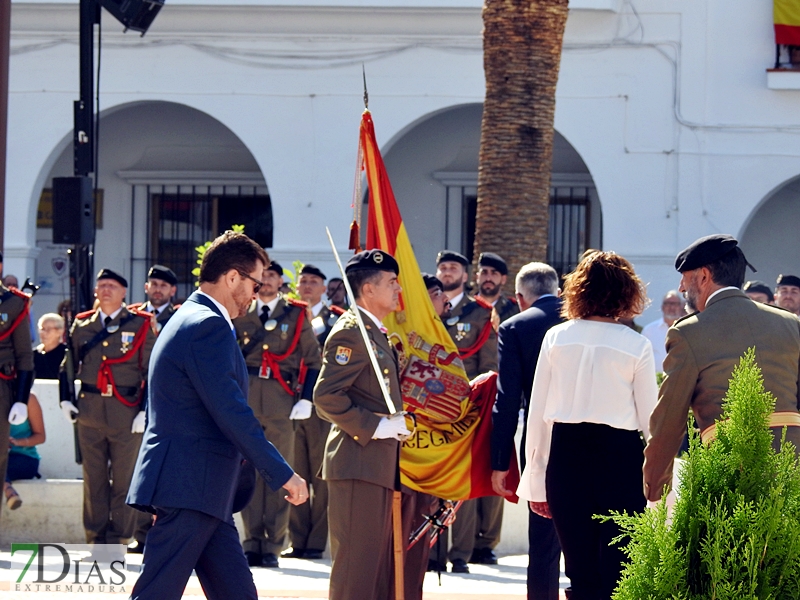 Vara asiste a la Jura de Bandera celebrada en Herrera del Duque