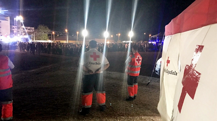 Cerca de 5000 universitarios celebran la apertura del curso