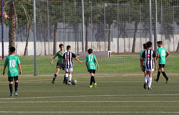 Cs pide explicaciones sobre la desigualdad en los alquileres de las pistas de la FMD