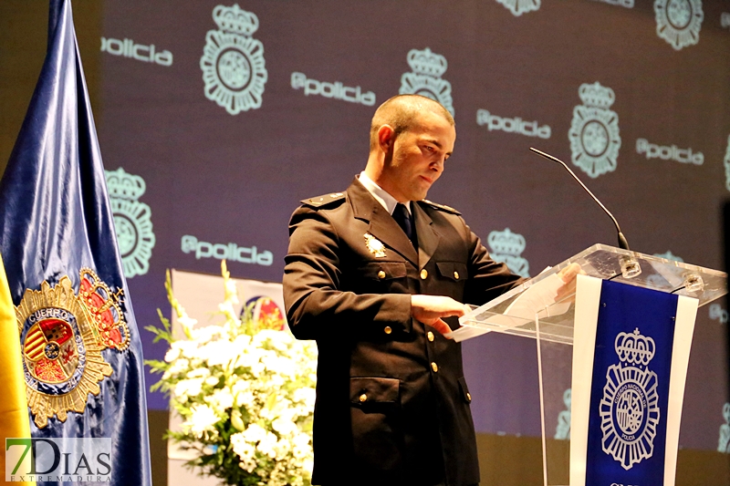 Zoido asiste a la entrega de premios Fundación Policía Española en Badajoz