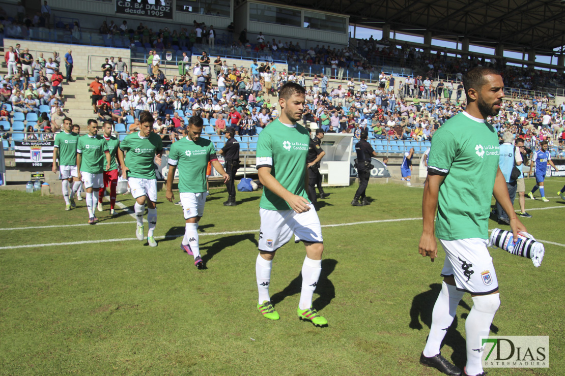 Imágenes del CD. Badajoz 0 - 2 UD. Melilla