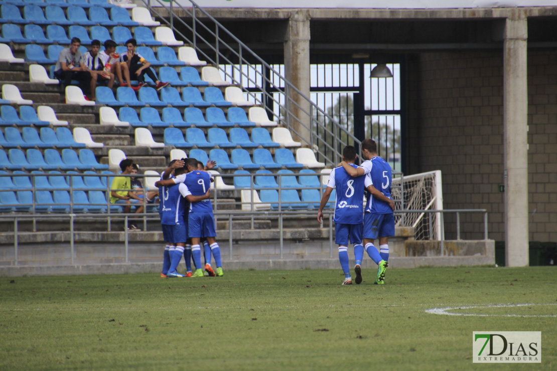 Imágenes del CD. Badajoz 0 - 2 UD. Melilla