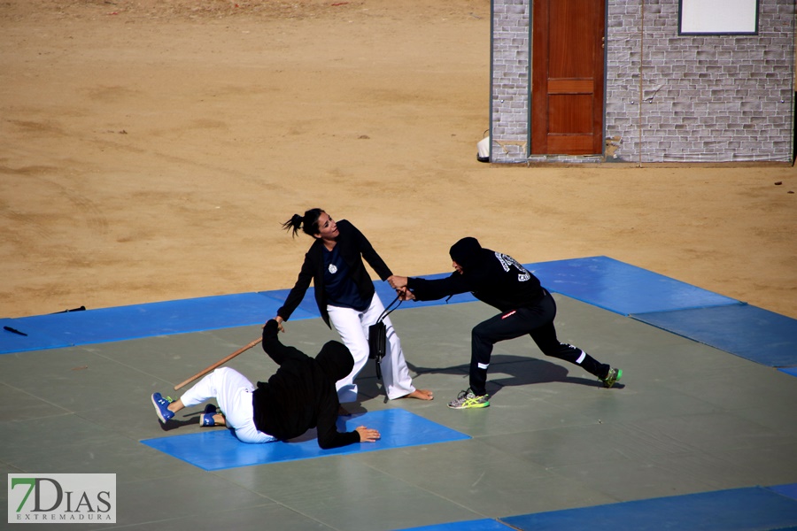 Exhibición de la Policía Nacional en la Plaza de Toros de Badajoz