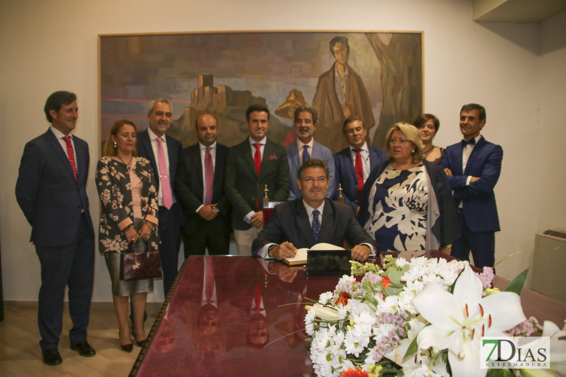 El Colegio de Abogados de Badajoz acoge la visita del ministro de Justicia