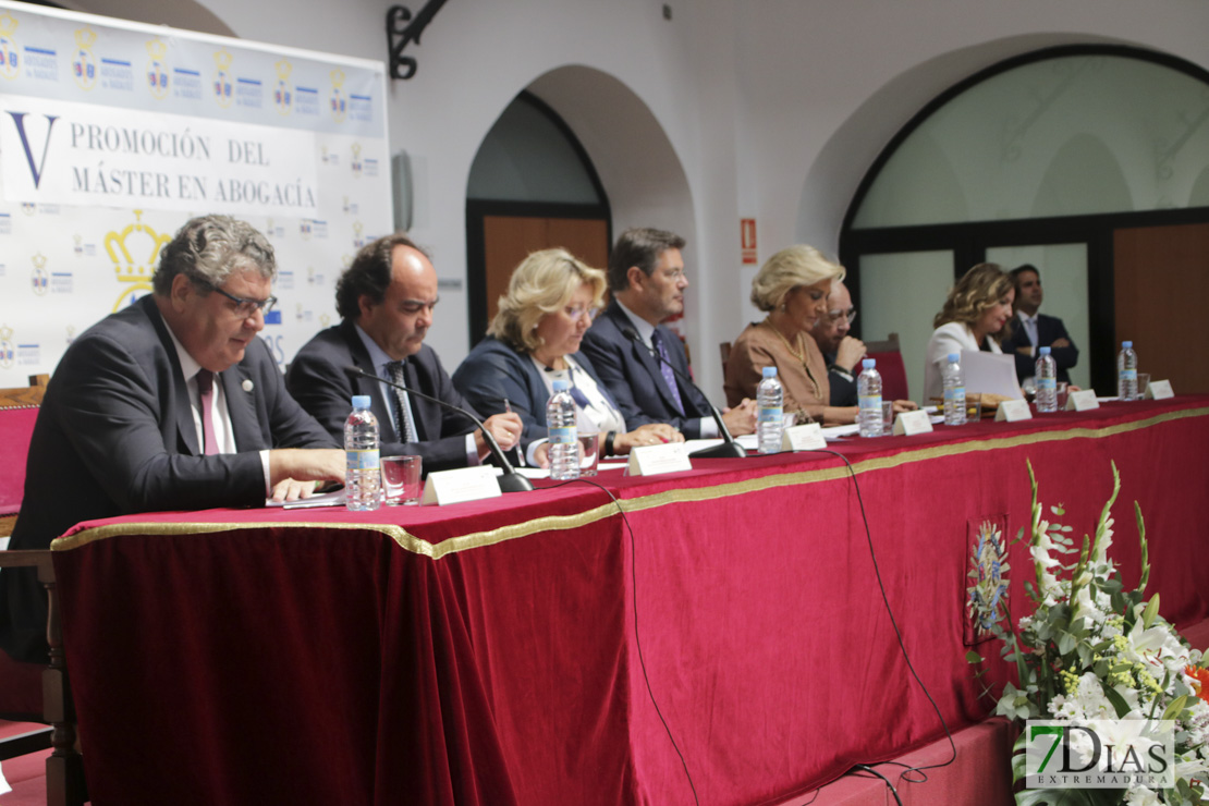 El Colegio de Abogados de Badajoz acoge la visita del ministro de Justicia
