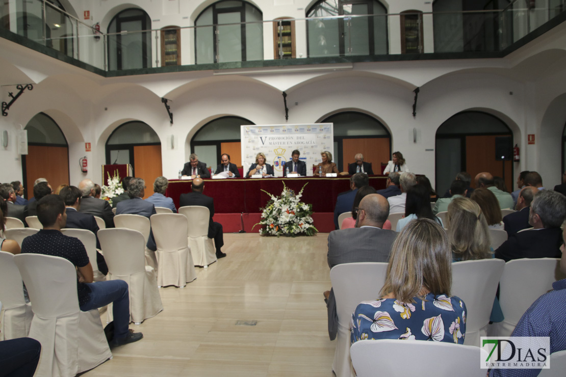 El Colegio de Abogados de Badajoz acoge la visita del ministro de Justicia