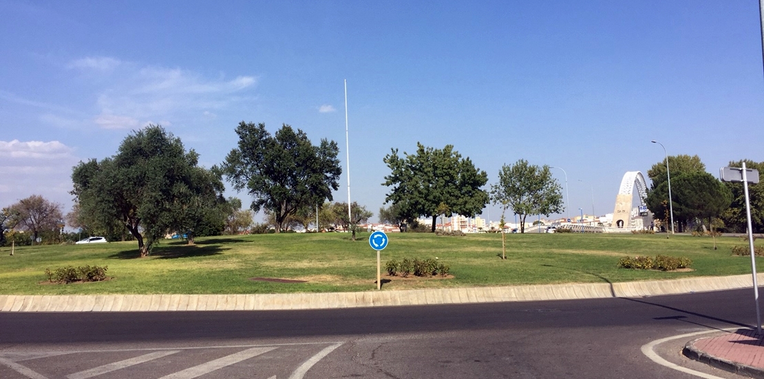 C,s Mérida insta al ayuntamiento a izar la bandera constitucional