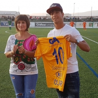 El Moralo brinda una gran victoria a Oliver Torres