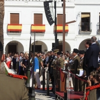 Vara asiste a la Jura de Bandera celebrada en Herrera del Duque
