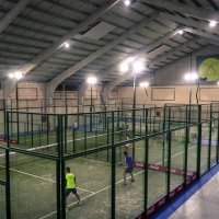 El pádel pacense está de enhorabuena con la inauguración del Padel Indoor Puente Real