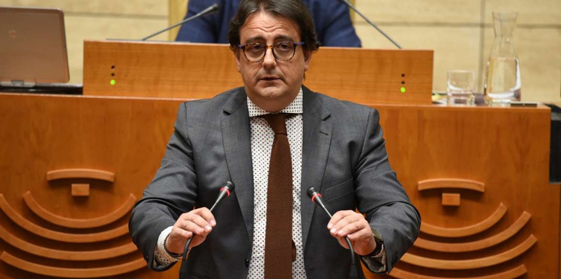 Vergeles presenta un Plan contra el Cáncer centrado en la prevención