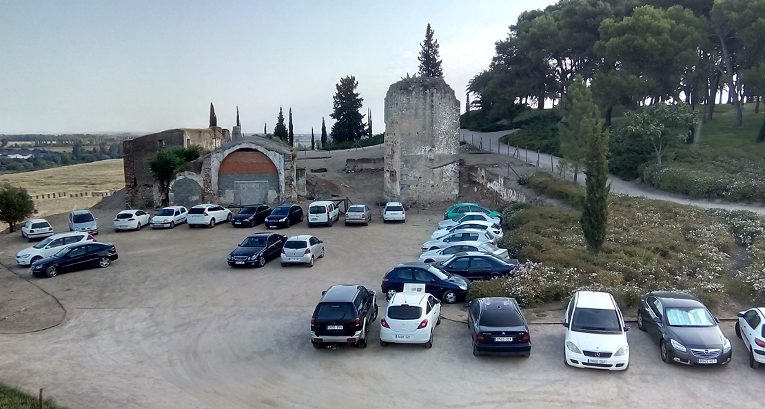 La Cívica propone alternativas a los aparcamientos en la Alcazaba