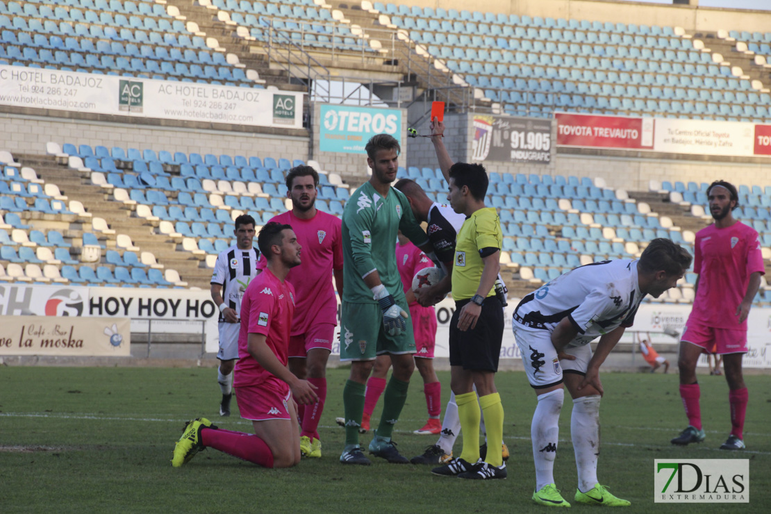 Imágenes del CD. Badajoz 3 - 0 Córdoba B