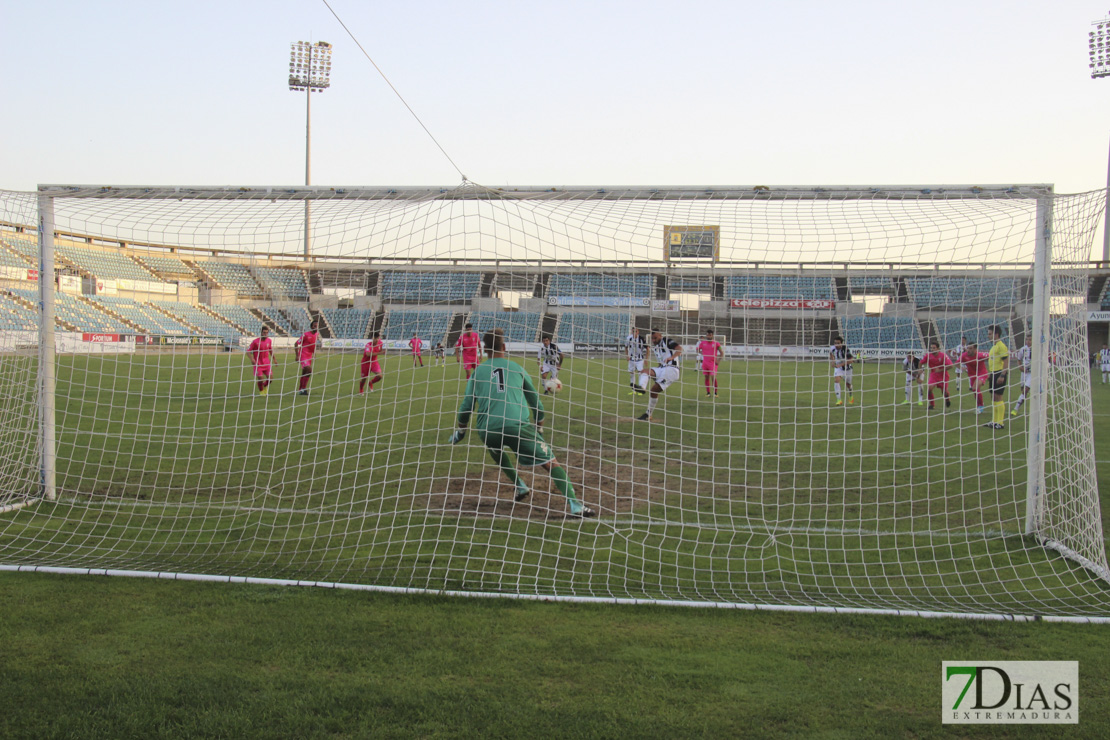 Imágenes del CD. Badajoz 3 - 0 Córdoba B